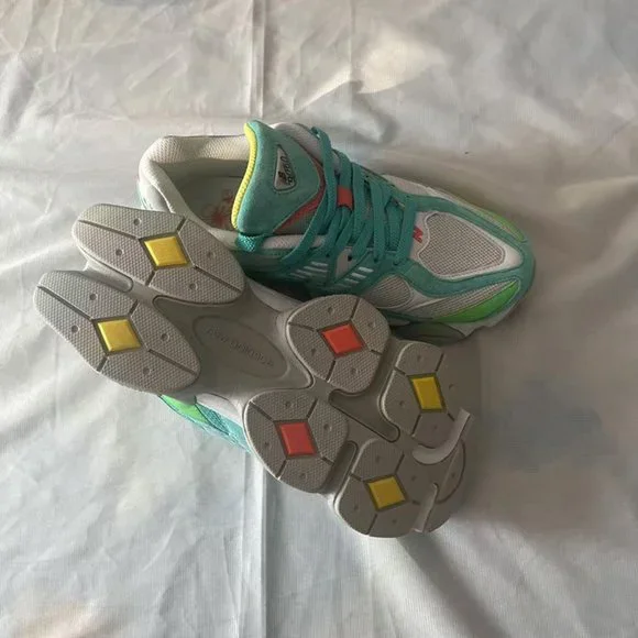 New Balance 9060 DTLR Cyan Burst Unisex Sneakers With box